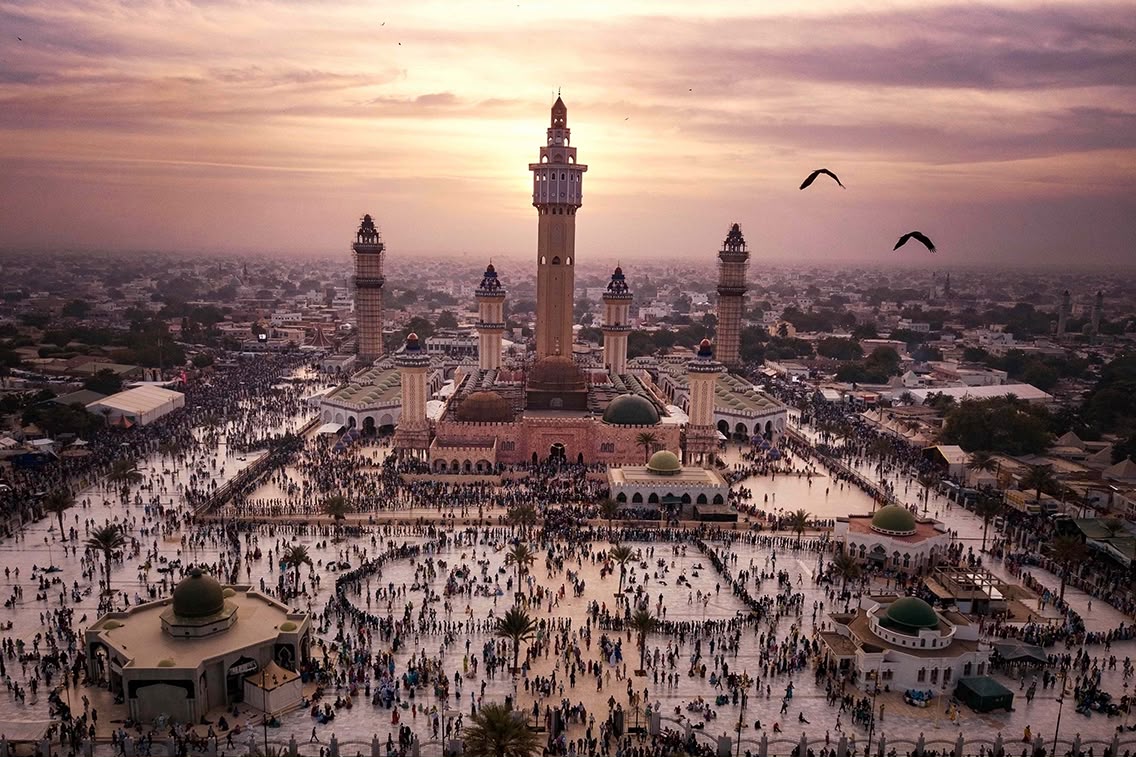 La Grande Mosquée de Touba pendant le Grand Magal